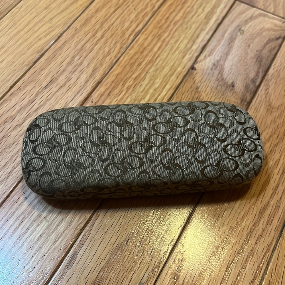GUC🌸eyeglasses case